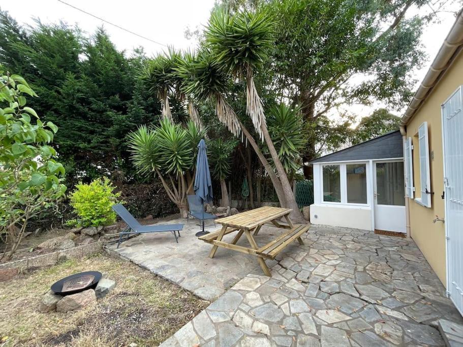 Rainbow Houses Perros-Guirec Exterior photo